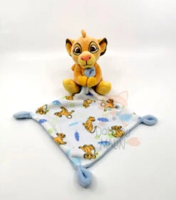 Disney - Simba Le Lion - Peluche Avec Doudou Jaune Bleu Blanc 25 Cm
