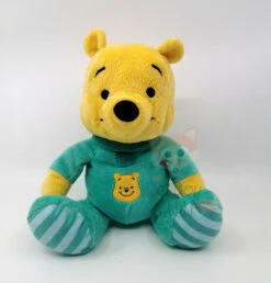 Disney - Winnie L'ourson - Peluche Pyjama Vert 25 Cm